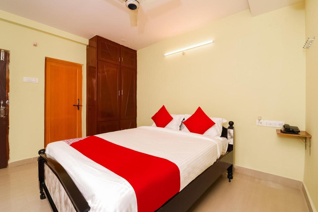 Oyo 26234 Annapurna Nilayam Hotel Vijayawāda Eksteriør billede