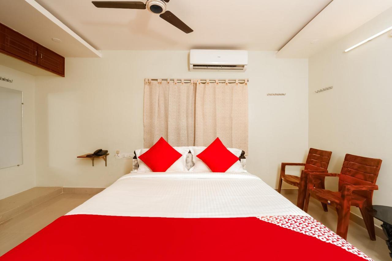 Oyo 26234 Annapurna Nilayam Hotel Vijayawāda Eksteriør billede